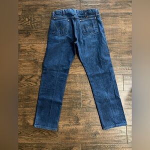 Wrangler 38x34 jeans in excellent condition, non smoking home.